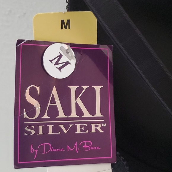 🆕️ Saki Silver - Picture 4 of 8